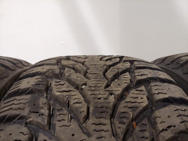 Ensemble de 4 pneus Nokian Hakkapeliitta 9 SUV 235/45R19 - Image 4