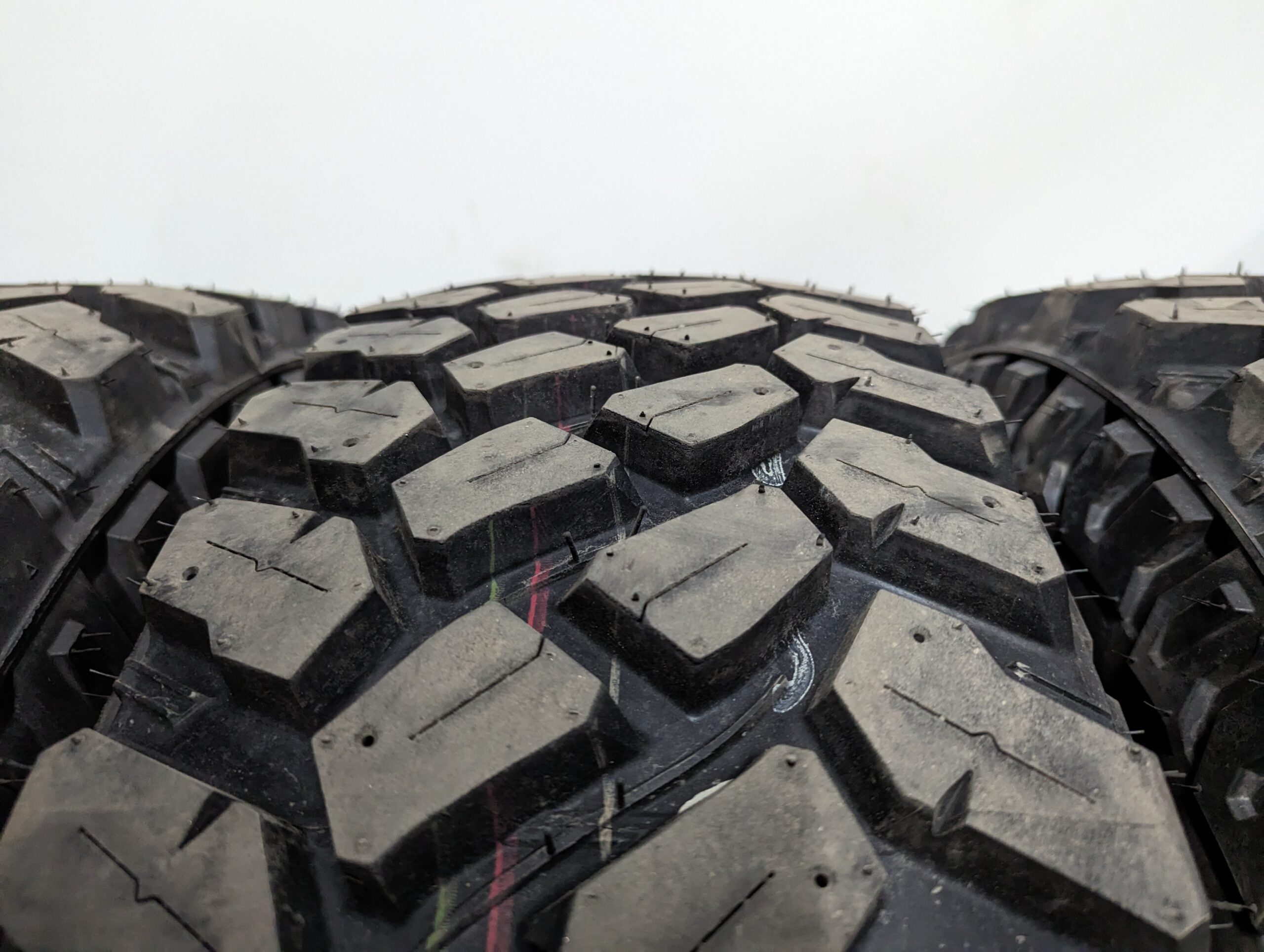 Ensemble de 5 pneus Firestone Destination M/T2 LT255/75R17 - Solupneus