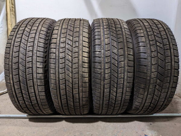 Ensemble de 4 pneus d'été NEUFS Michelin Primacy LTX 265/65R18