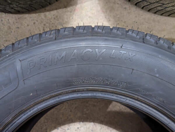 Ensemble de 4 pneus d'été NEUFS Michelin Primacy LTX 265/65R18 - Image 7