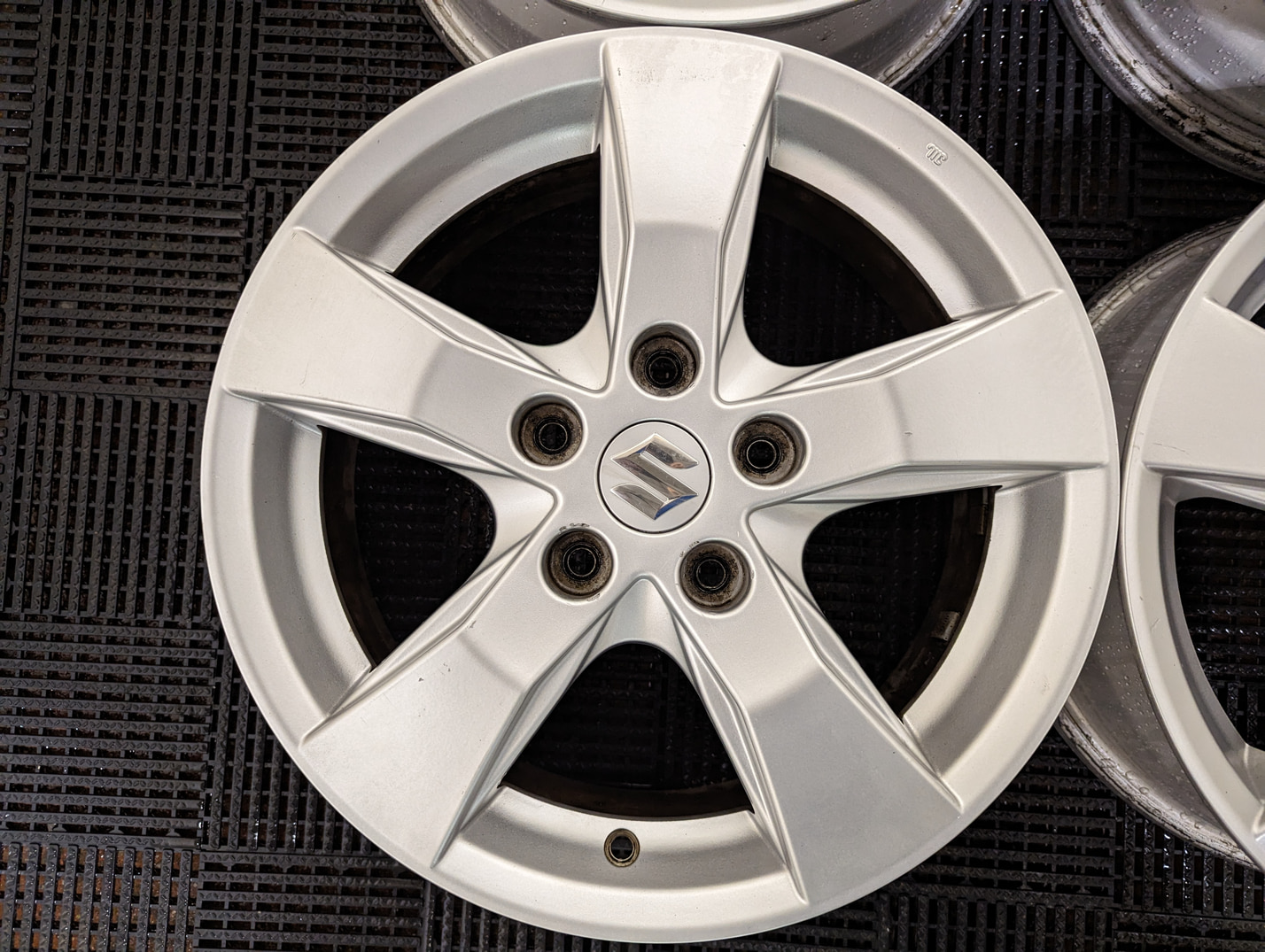 PXL_20240313_203951344