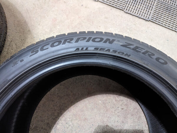 Ensemble de 2 pneus d'occasion Pirelli Scorpion Zero All Season 285/40R20 - Image 5