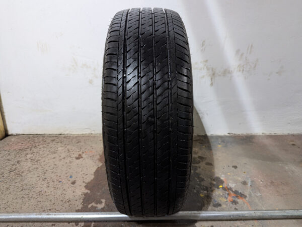 Un (1) pneu d'occasion Firestone FT140 195/65R15