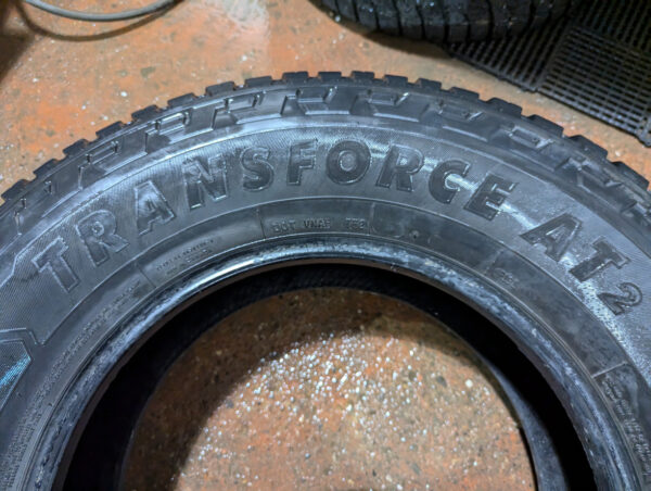 Ensemble de 4 pneus d'occasion Firestone Transforce AT2 LT265/70R17 - Image 10