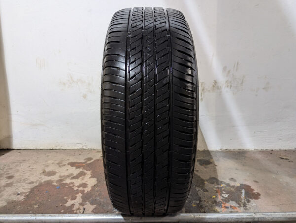 Un (1) pneu d'occasion Bridgestone Ecopia EP422 Plus 205/60R16