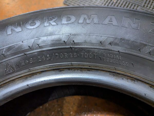 Ensemble de 4 pneus d'occasion Nokian Nordman 7 SUV 215/70R16 - Image 7