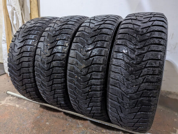 Ensemble de 4 pneus d'occasion Certified Wintertrek 195/65R15 - Image 3