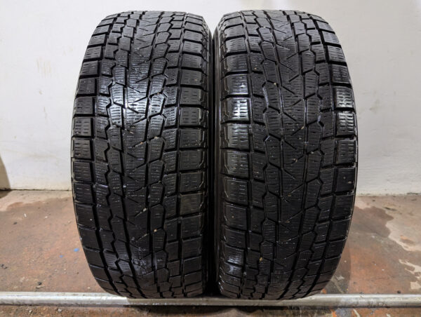 Ensemble de 2 pneus d'occasion Yokohama Ice Guard IG53 205/55R16