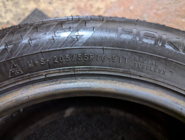 Un (1) pneu d'occasion Nokian Hakkapeliitta 10 205/55R16 - Image 9